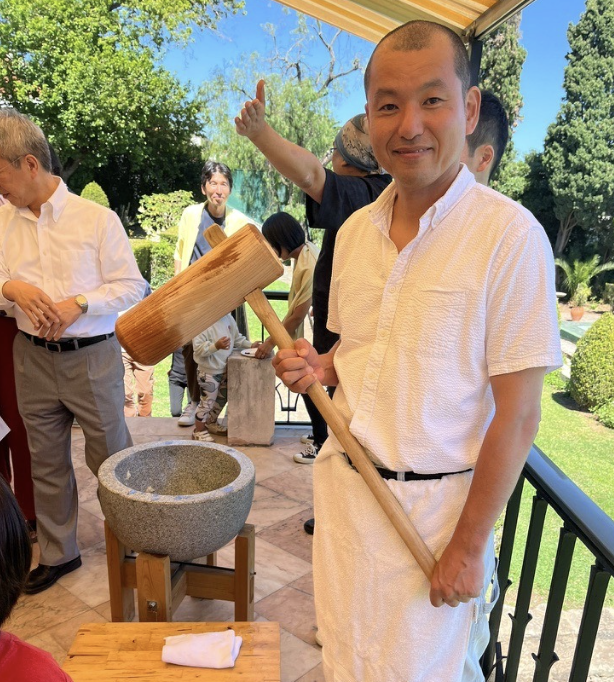 Traditional Japanese mochi pounding cultural event